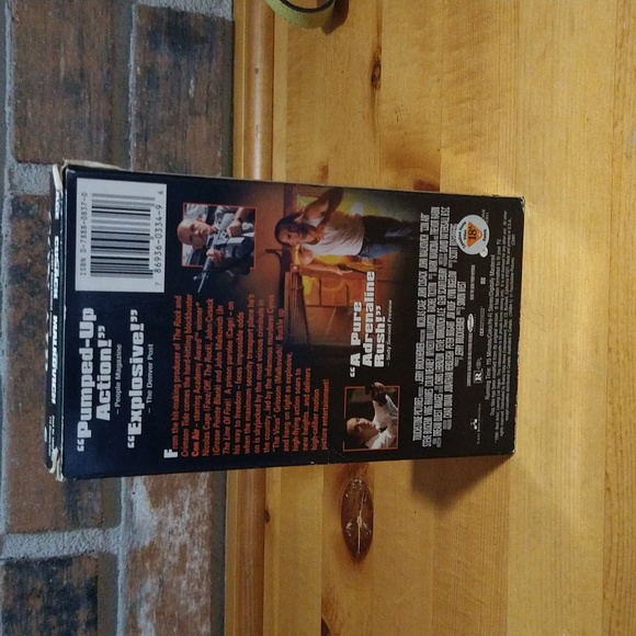 6/$15 Con Air 1997  Action Thriller ‧ 1h 55m - Picture 3 of 7